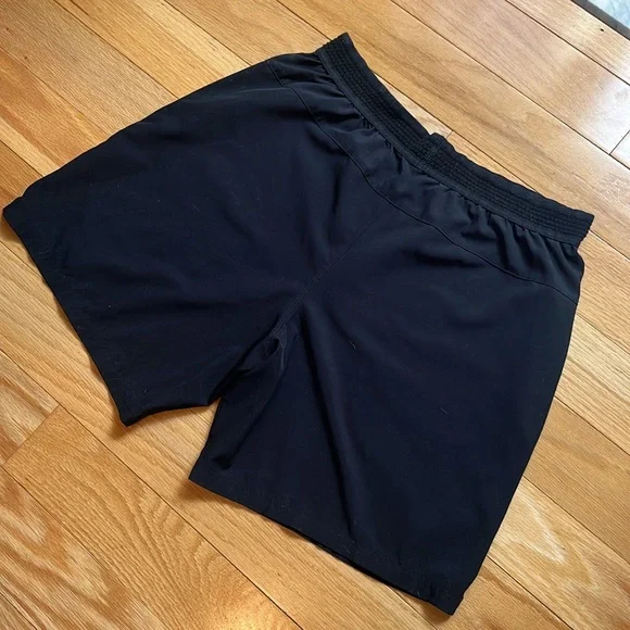 Mens Fabletics The Fundamental Short-7inches - Picture 3 of 5
